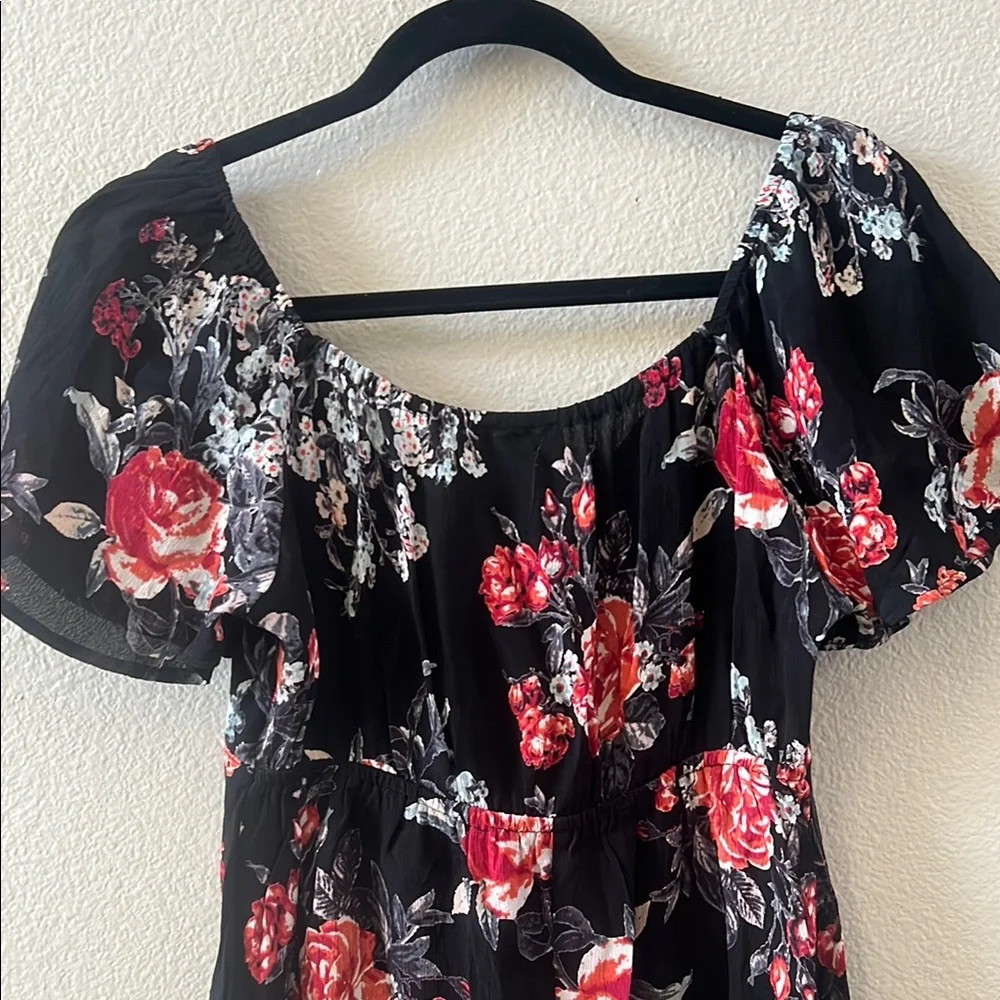 Angie Black and Red Floral Dress - Picture 5 of 5